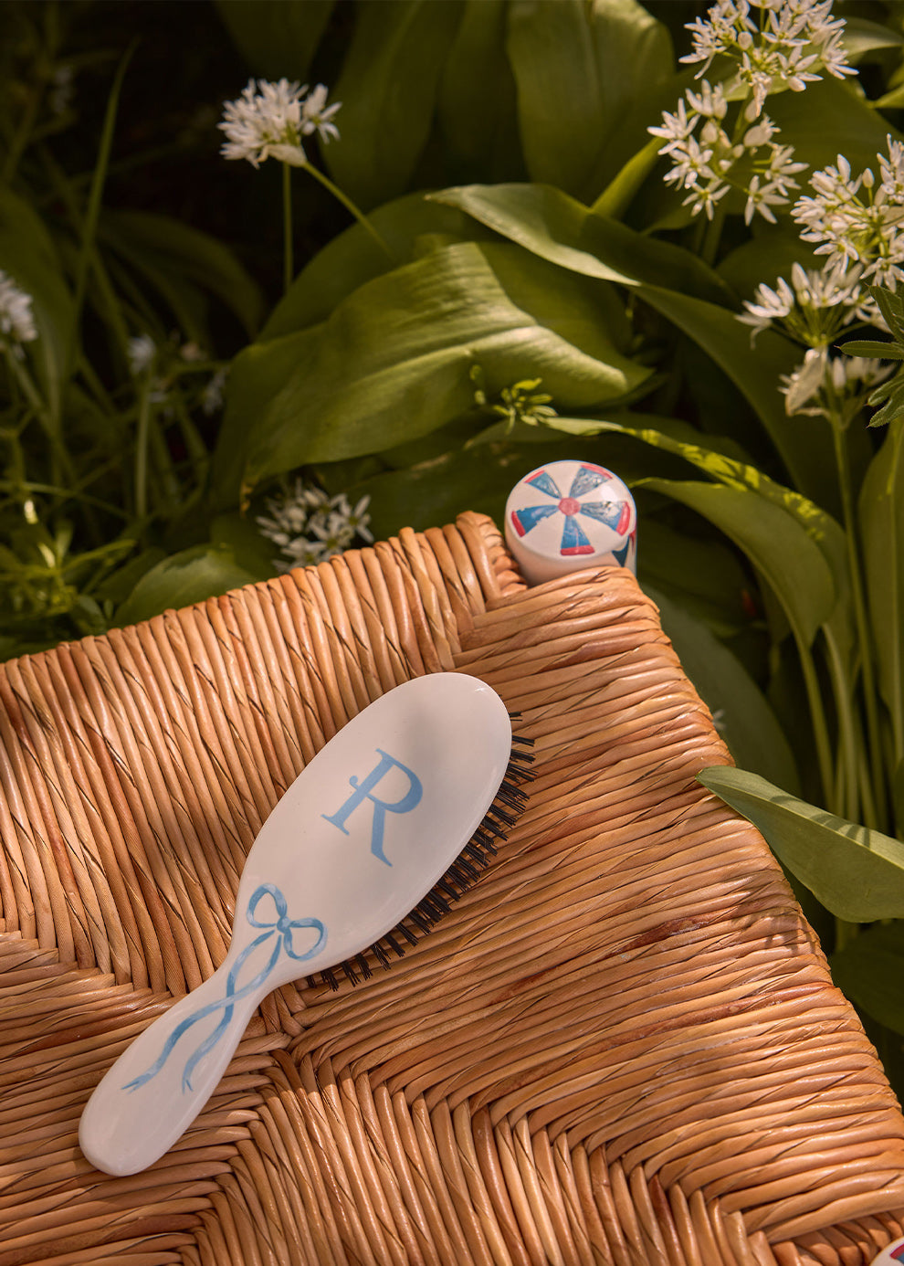 Ribbon Hairbrush