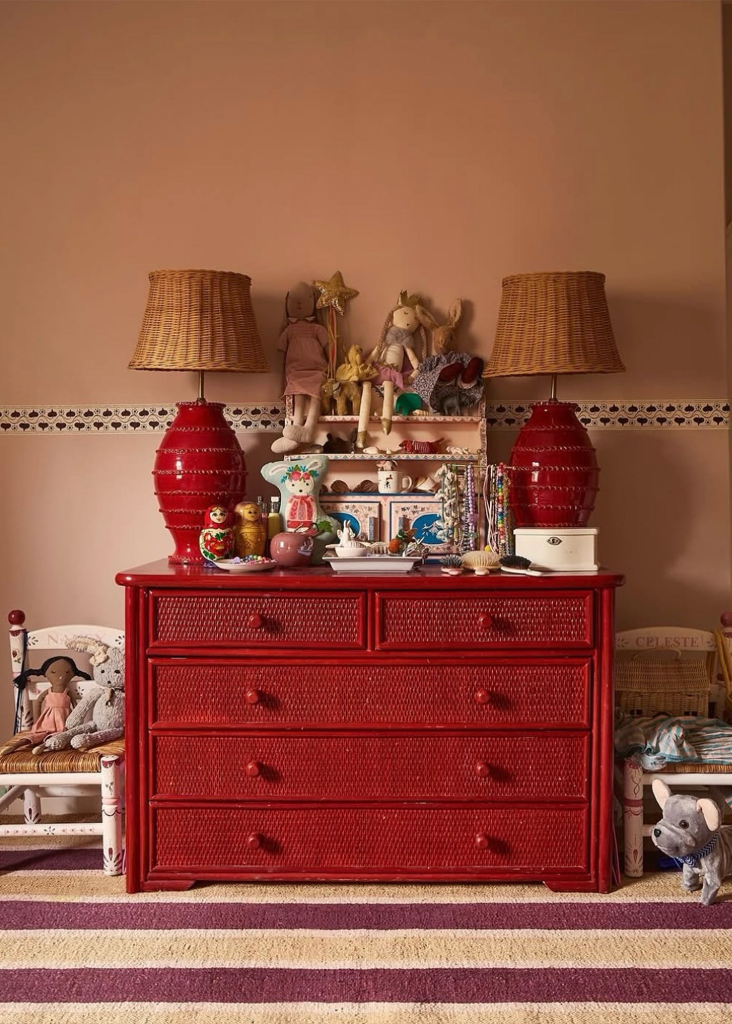 Design Your Own Frida Chair